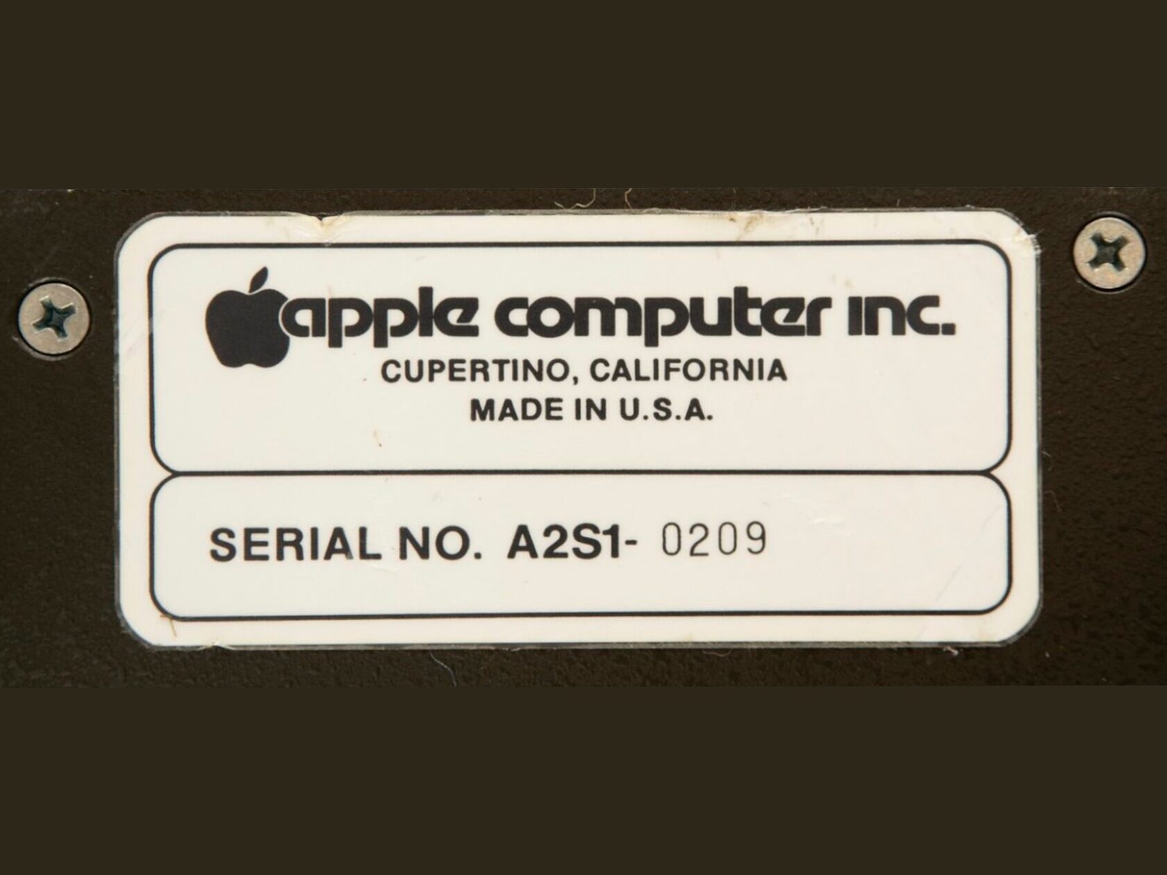 Ранний компьютер Apple II — Стив Джобс